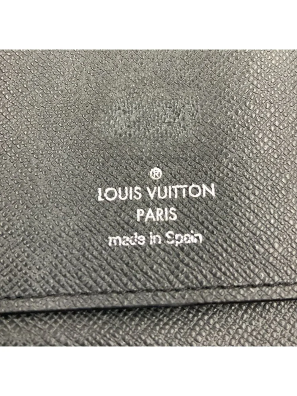 Louis Vuitton Taiga Zippy Wallet Vertical Black